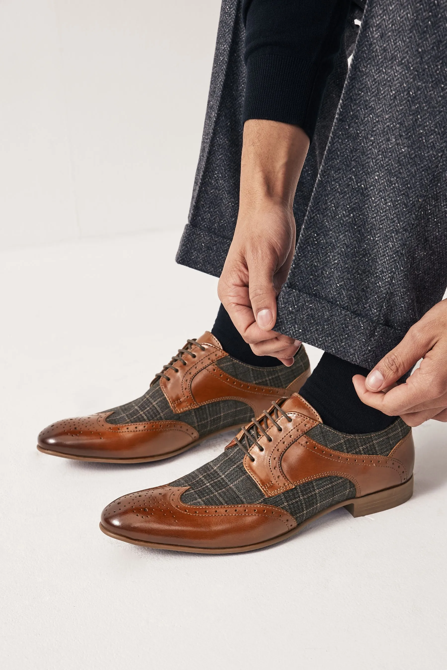 Marrone chiaro   - Scarpe brogue in pelle e A quadri